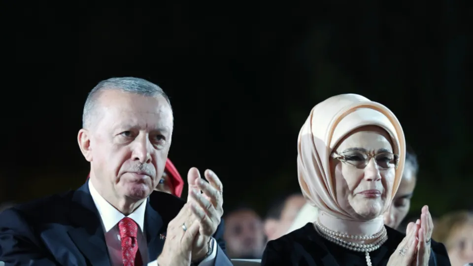 Sanatçı Gülay o muhteşem geceyi anlattı! Başkan Erdoğan ve eşi Emine Erdoğan gözyaşlarını tutamadı