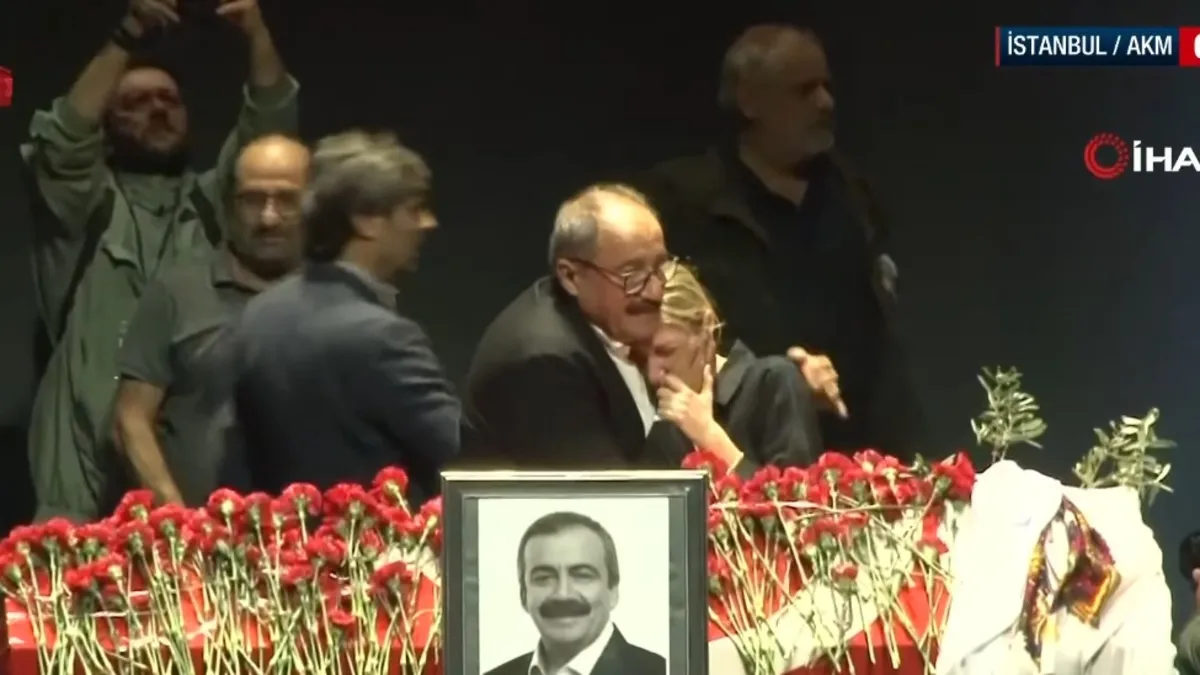 Sırrı Süreyya Önder’e veda! İlk tören AKM’de