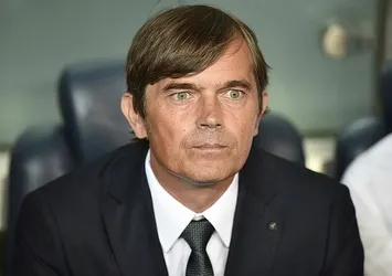 Fenerbahçe'de yeni teknik direktöre Cocu engeli