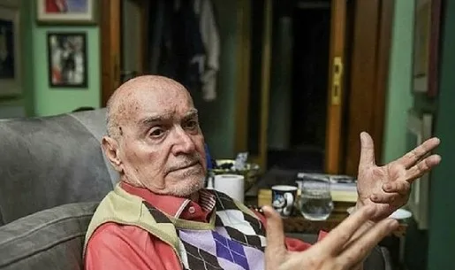 Hıncal Uluç 83 yaşında hayatını kaybetti! Usta yazar için taziye mesajları peş peşe geldi