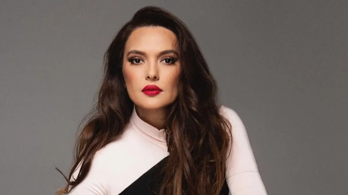 Demet Akalın'dan nostalji rüzgarı!