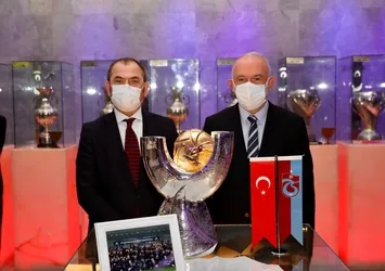 Trabzonspor'un Süper Kupası müzede