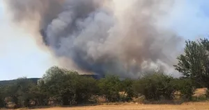 Alevler okul lojmanına sıçradı