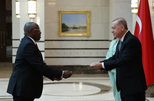 1663154495500.jpg Kenya'dan Başkan Recep Tayyip Erdoğan'a güven mektubu - 1