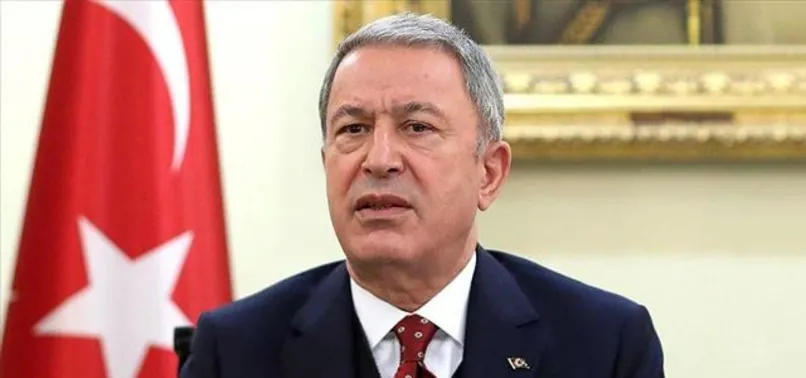 Milli Savunma Bakanı Hulusi Akar Yunan bakana ayar verdi: Bu kafayla giderlerse yüzme bilmek işlerine çok yarayacak