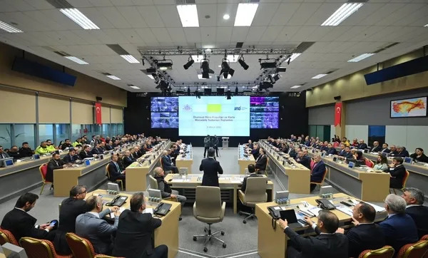 İstanbul kar yağışına hazır! Vali Ali Yerlikaya’dan önemli açıklama