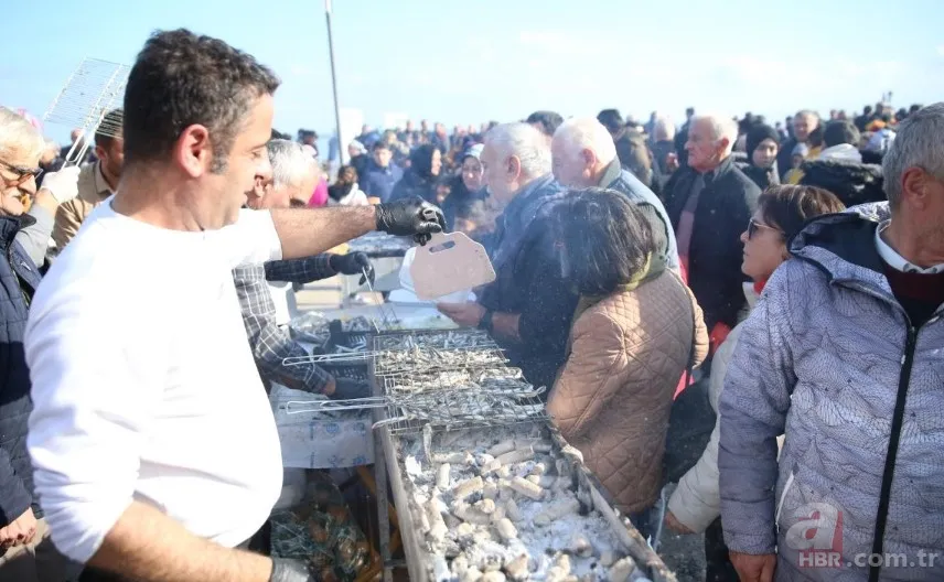 Hazırlıklar günler öncesinden başladı! Duyan akın etti: Tam 10 ton ücretsiz dağıtıldı 8