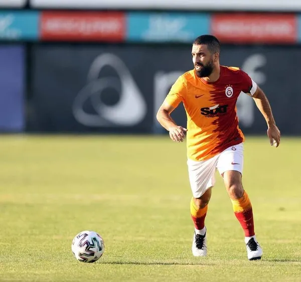 1624880127741.jpg Transfer bombası patlıyor! Galatasaray o isimleri peş peşe borsaya bildirecek - 10