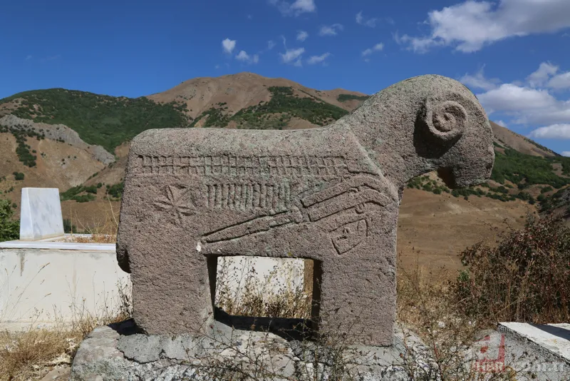 Tarihe saygısızlık! Polis her yerde suçluları arıyor 5