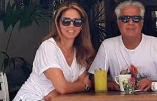 hulya-kuran-kimdir-kac-yasinda-esra-eroldaki-hulya-avukatin-esi-ahmet-faruk-kuran-ne-is-yapar-selami-kuran-kim-1664553181197.jpg Ahmet Faruk Kuran kimdir? Hülya Kuran kimdir, kaç yaşında? Esra Erol’daki Hülya avukatın eşi Ahmet Faruk Kuran ne iş yapar? Selami Kuran kimdir? - 3