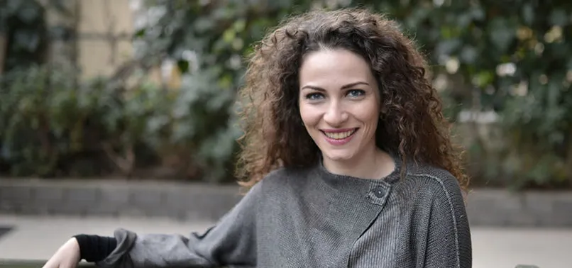 Kemal Sunal'ın kızı Ezo Sunal evlendi