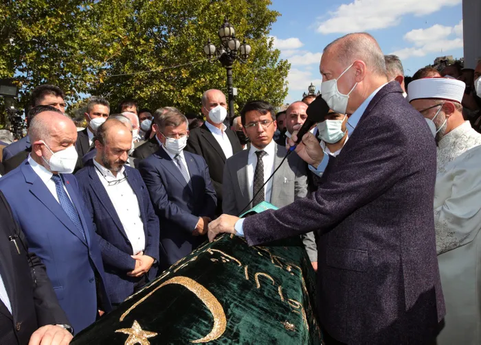 ‘Milli Görüş’ün ağabeyi’ Oğuzhan Asiltürk’e veda! Cenaze namazına Başkan Erdoğan da katıldı