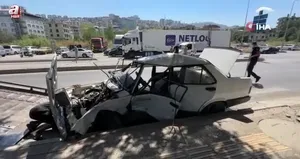 Kazaya karışan otomobil hurdaya döndü