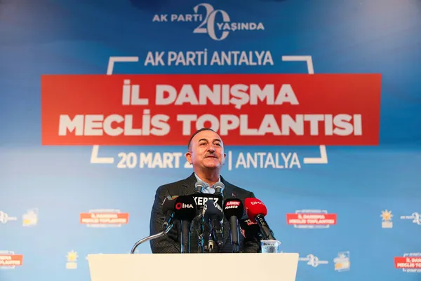 son-dakika-ak-parti-il-danisma-meclis-toplantisi-disisleri-bakani-mevlut-cavusoglu-rusya-ukrayna-anlasmaya-yak-1647783698465.jpg Son dakika: AK Parti İl Danışma Meclis Toplantısı | Dışişleri Bakanı Mevlüt Çavuşoğlu: Rusya-Ukrayna anlaşmaya yakın - 1