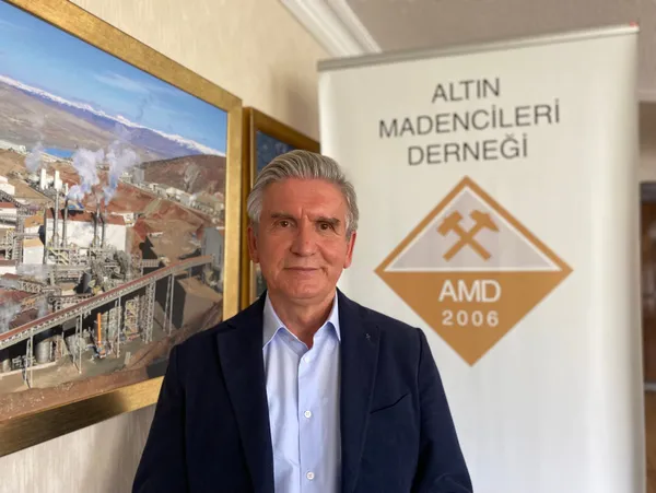 turkiyeden-dev-altin-hamlesi-binlerce-kisiye-istihdam-saglayacak-1634639789656.jpg Türkiye'den dev altın hamlesi! Binlerce kişiye istihdam sağlayacak - 1