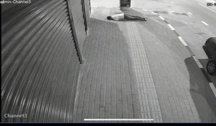 Sokak ortasında kanlı pusu: Husumetlisini başından vurup teslim oldu! O anlar kamerada