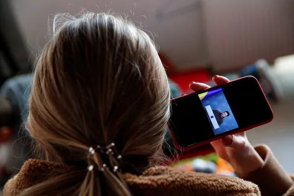 son-dakika-zelenskiyden-ab-ve-rus-askerlerine-cagri-1646041539921.jpg Son dakika: Zelenskiy'den AB ve Rus askerlerine çağrı! - 4