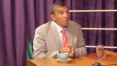 Üstün Dökmen’in Başörtüsü rahatsızlığı