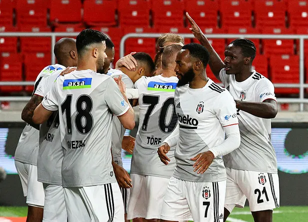 Ajax Beşiktaş maçı ne zaman, saat kaçta? UEFA Şampiyonlar Ligi Ajax BJK maçı hangi kanalda yayınlanacak?