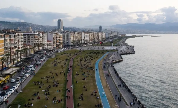 1625351263351.jpg İzmir'de son iki gündür koronavirüs kaynaklı vefat yaşanmadı! Vali Selim Köşger duyurdu - 2