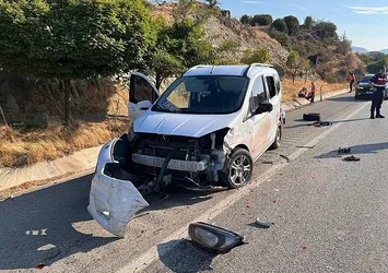 Bu habere yürek dayanmaz... Her şey bir lastikle başladı! Anne ve baba öldü çocuklar yaralı