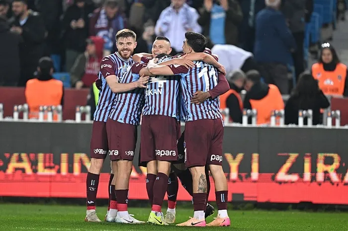 firtina-finalde-trabzonspor-goztepeyi-maglup-etti-1745523505595.jpeg (Foto: AA)