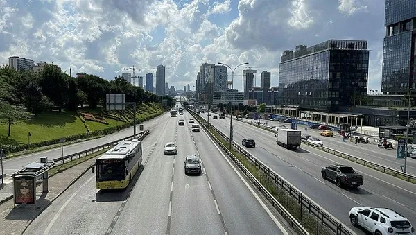 1687858719078.jpeg İstanbul'da bayram sakinliği! Trafik yoğunluğu sadece yüzde 2 - 2