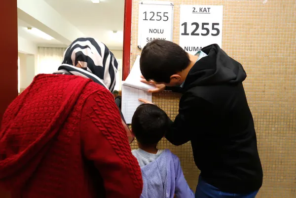 karadenizdeki-illerde-baskan-erdogan-silme-kazandi-iste-anlik-oy-oranlari-1685290416310.jpg Karadeniz'de ikinci tur seçim sonuçları! Sandıklardan Başkan Recep Tayyip Erdoğan çıktı - 6