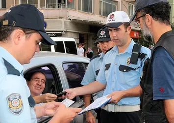 İstanbul'da okul önlerinde güvenlik uygulaması