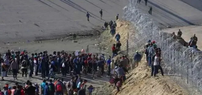 Meksika’da turist otobüsünde 101 kaçak göçmen yakalandı