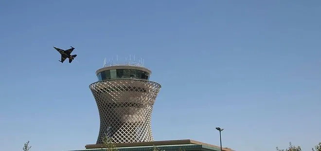 Rize-Artvin Havaalanı’na SOLOTÜRK kokpitinden bakış! İşte nefes kesen görüntüler