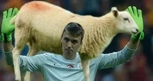 Galatasaray berabere kaldı, capsler patladı!