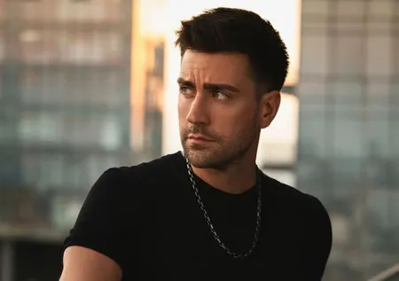 Çağlar Ertuğrul’un aldığı kilolar şoke etti! Tanınmaz hale geldi