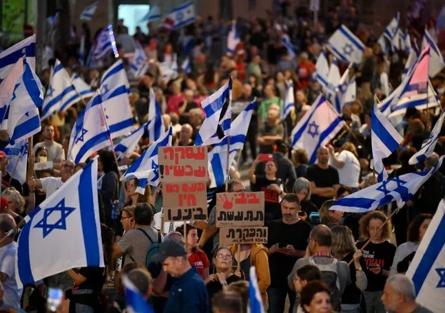 Tel Aviv sokaklarında Netanyahu’ya büyük öfke!
