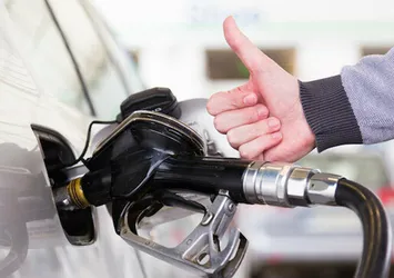 Son dakika: Benzine indirim geldi