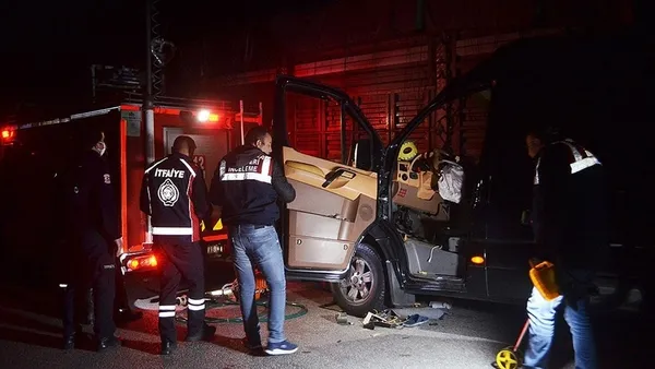 ambulans-ucak-sergen-deveci-icin-havalandi-yaralanan-oyuncu-istanbula-sevk-edildi-1669059656913.jpg Ambulans uçak Sergen Deveci için havalandı: Yaralanan oyuncu İstanbul'a sevk edildi - 3