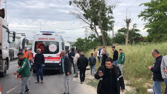 1715870071410.jpg Çorlu’da zincirleme kaza: 4 yaralı - 1