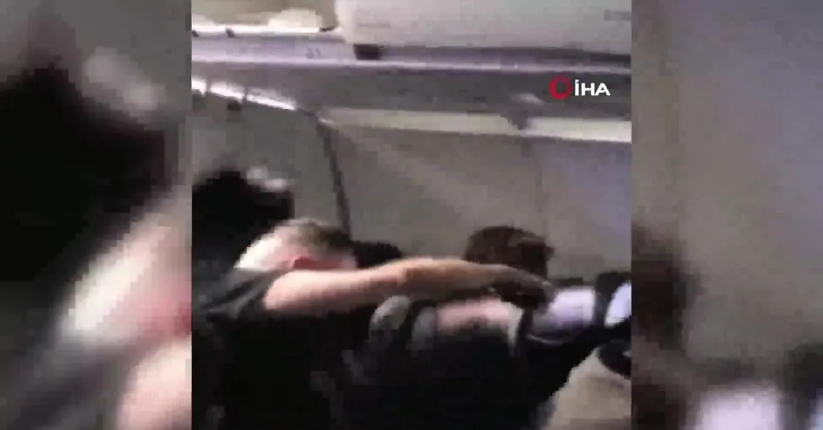 Son dakika: Havada panik! Uçak acil iniş yaptı