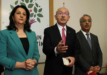 HDP'den Kandil itirafı: Adaylarımızı onlar belirliyor | Teröristbaşı Öcalan not almış