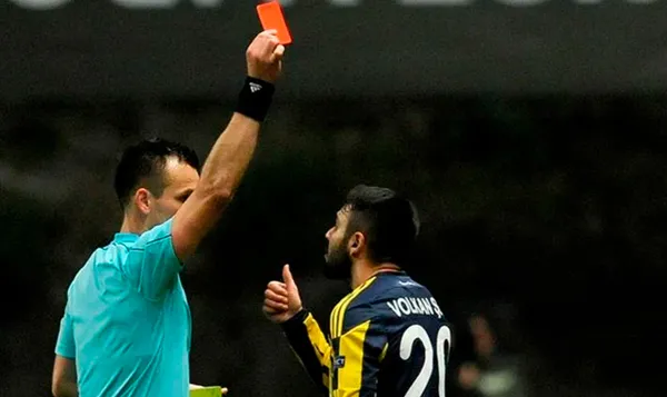 turk-takimlarinin-avrupa-kupalarindaki-maclarini-yonetecek-hakemler-aciklandi-1667300466832.jpg Türk takımlarının Avrupa kupalarındaki maçlarını yönetecek hakemler açıklandı! UEFA'dan geri adım Ivan Bebek'i değiştirdi - 7