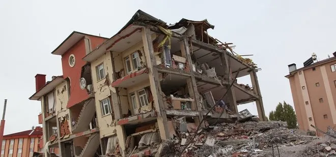 Deprem uzmanı ’2 fark var’ diyerek uyardı: Marmara fay hattı rahatlamadı