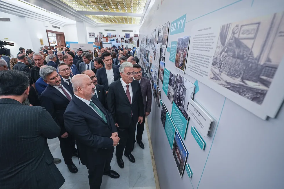 vakif-katilim-bursanin-vakif-mirasini-gelecege-tasiyor-1789741642652.jpg Vakıf Katılım Bursa’nın vakıf mirasını geleceğe taşıyor - 2