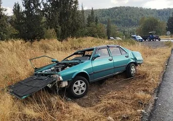 Milas-Yağayan karayolunda korkunç kaza! Kafa kafaya çarpıştılar: 1 ölü, 4 yaralı