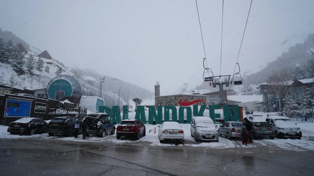 Palandöken'de kayak sezonu 30 Nisan'a kadar uzatıldı