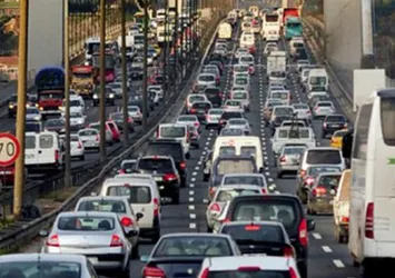 Benzine zam geldi