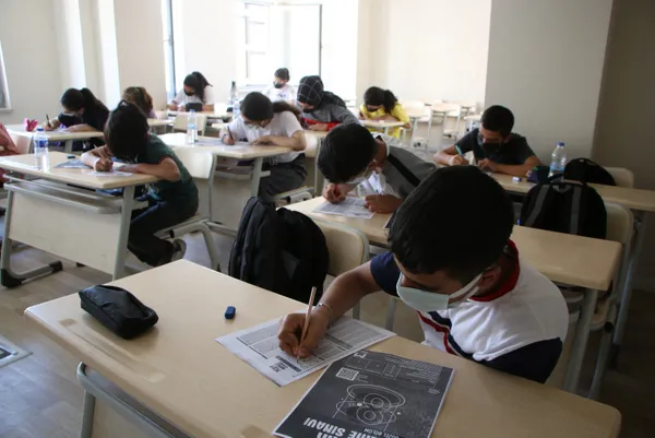 1622954140918.jpg Öğrencilerin LGS heyecanı! LGS sonuçları ne zaman açıklanacak? Puanlar nasıl hesaplanacak? İşte LGS ile ilgili merak edilenler - 1