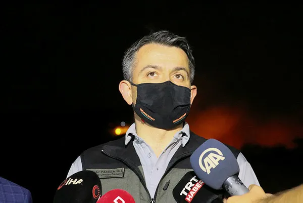 Son dakika: Tarım ve Orman Bakanı Bekir Pakdemirli'den Hatay'daki yangın hakkında flaş açıklama - 1