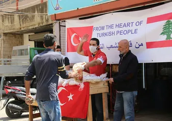 Türkiye'den Lübnan'a ekmek yardımı