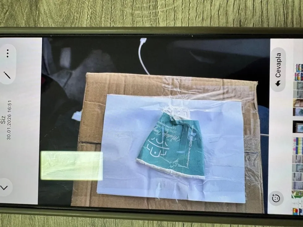 CHP'li Silifke Belediyesi'nde sahte kaşeli vurgun! Kutulardan deste deste dolar ve TL çıktı | Makam aracında taşımışlar - 2