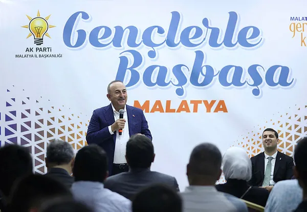 Dışişleri Bakanı Mevlüt Çavuşoğlu’ndan İsveç ve Finlandiya’ya teröre destek tepkisi! Verecek tavizimiz yok